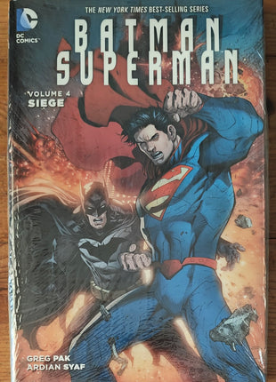 Batman/Superman Vol. 4: Siege (HC 2015)