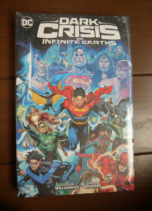 Dark Crisis on Infinite Earths HC (2023) #1