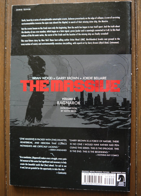 Massive TPB (2013-2015 Dark Horse) #5