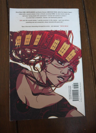 Demo TPB (2008 DC/Vertigo) #2
