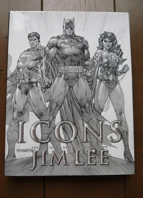 Icons The DC and Wildstorm Art of Jim Lee HC (2010 Titan Books) 1B - Mycomicshop.be