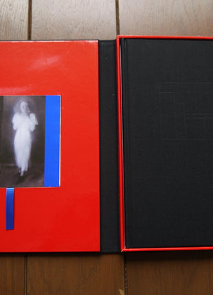 Mythology of An Abandoned City S&N HC 146/500 in tray case w/CD - Mycomicshop.be
