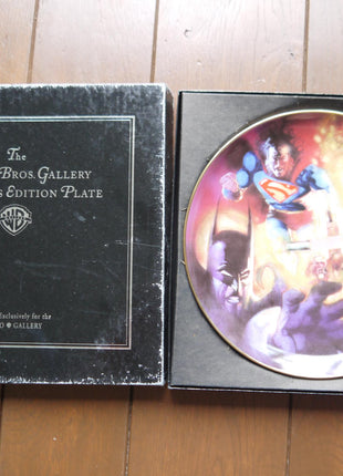 Warner Brothers Justice League Plate Collectors Edition 221 Bill Sienkiewicz - Mycomicshop.be