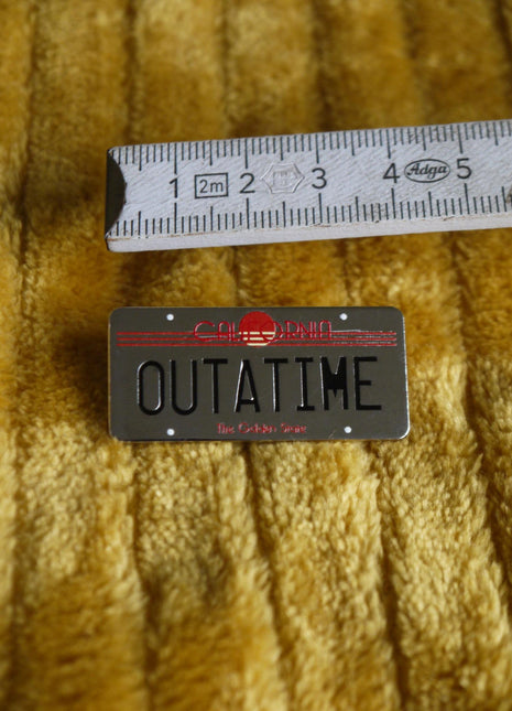 'Back to the future - Outatime' Enamel Pin - Mycomicshop.be