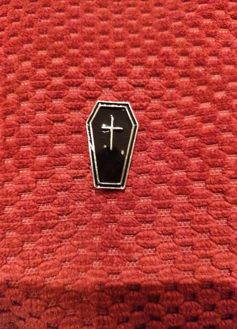 "Black Coffin" Enamel Pin - Mycomicshop.be