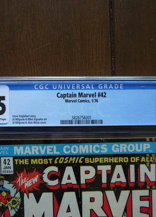 Captain Marvel (1968 1st Series) #42 CGC 7.5 - Mycomicshop.be