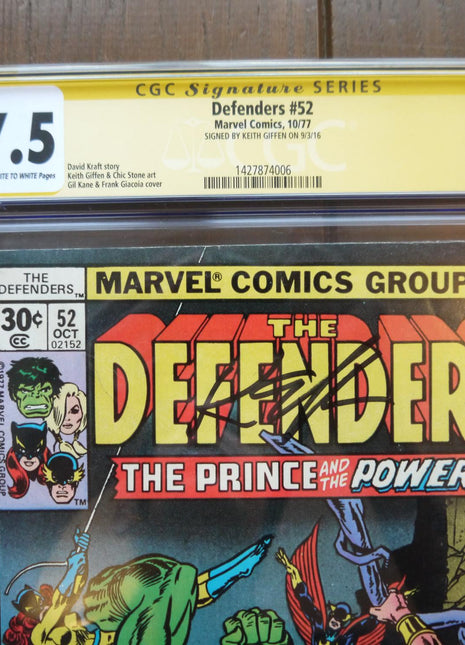 Defenders (1972 1st Series) #52 CGC 7.5 Signed by Stan Lee - Mycomicshop.be