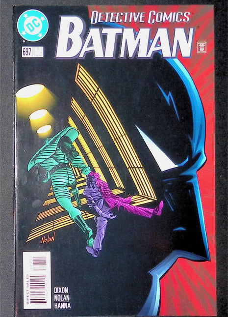 Detective Comics (1937 1st Series) #697 - Mycomicshop.be