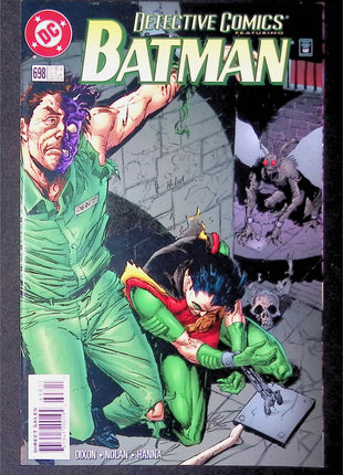 Detective Comics (1937 1st Series) #698 - Mycomicshop.be