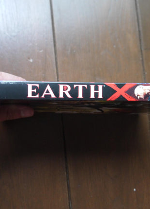 Earth X TPB (2006) 2nd Edition - Mycomicshop.be
