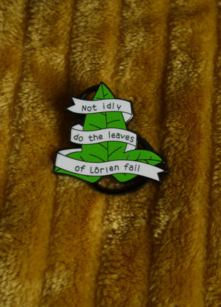 'Lord of the rings Leaves' enamel pin - Mycomicshop.be