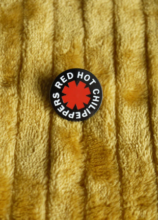 'Red Hot Chili Peppers' Enamel Pin - Mycomicshop.be