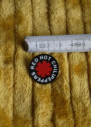 'Red Hot Chili Peppers' Enamel Pin - Mycomicshop.be