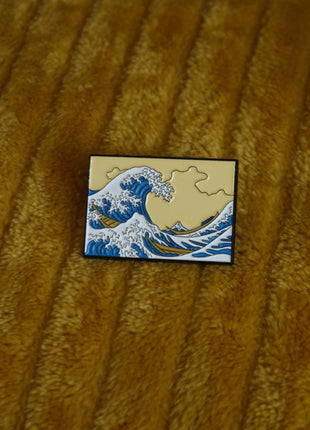 'The Great Wave of Nakagawa' enamel pin - Mycomicshop.be