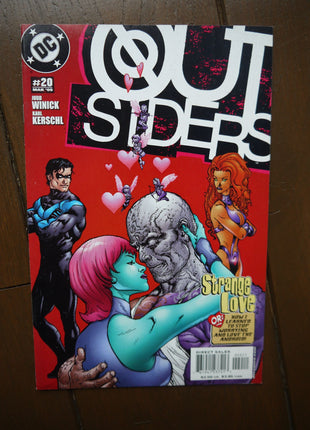 Outsiders (2003-2007 3rd Series) #20 - Mycomicshop.be